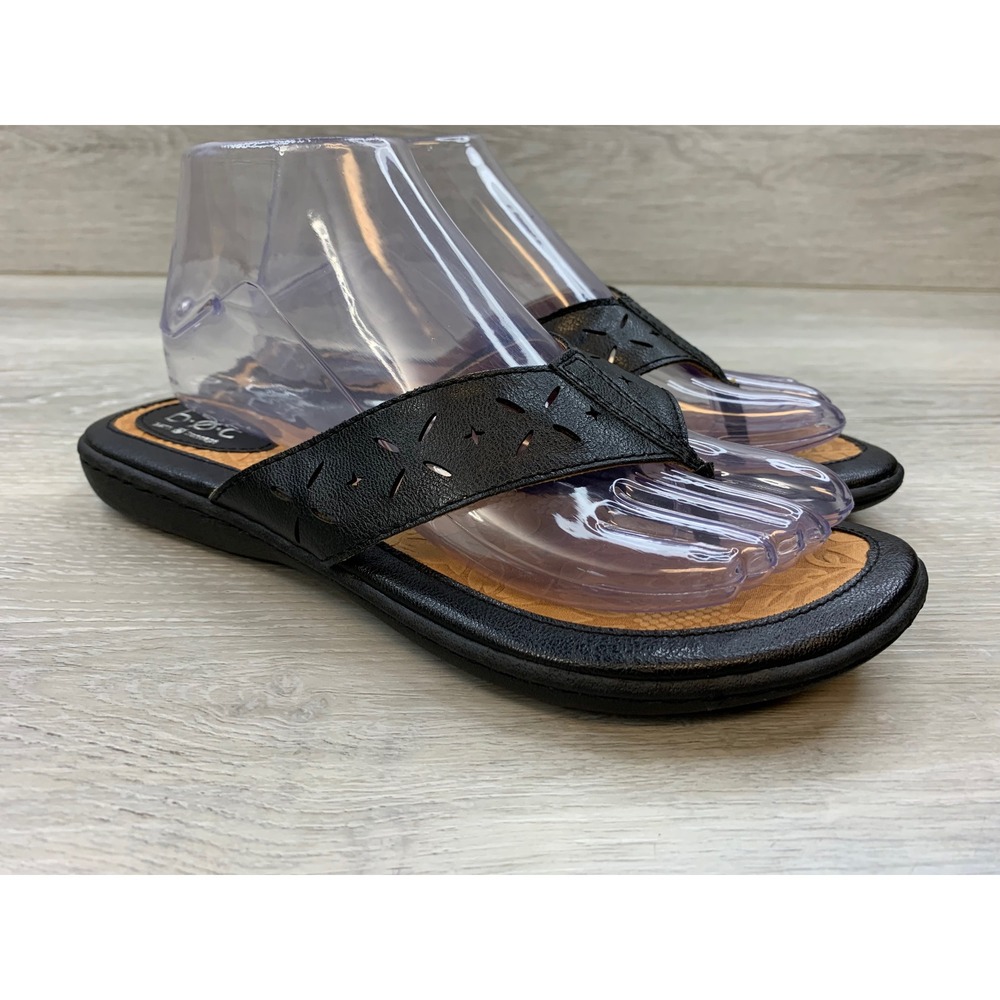 b.o.c. Born Concept Women's Black Thong Sandals Laser Cut 8 Comfort Shoes